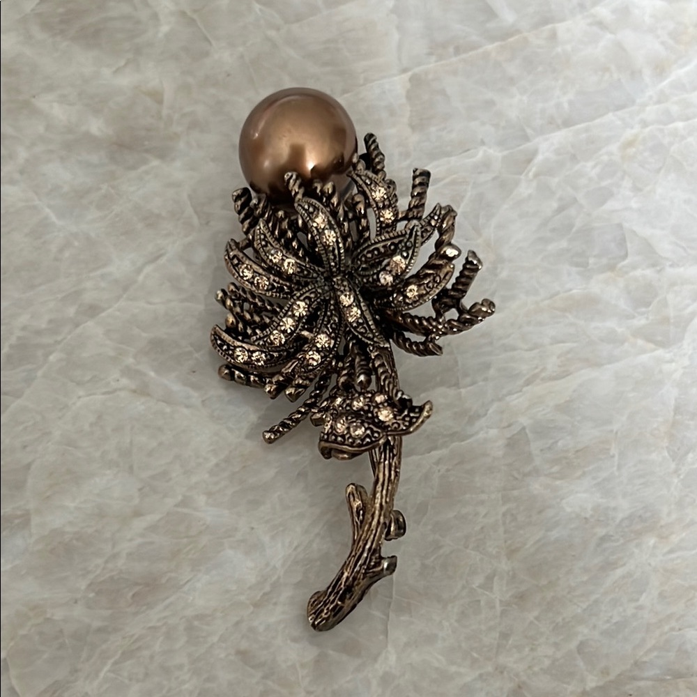 Gorgeous WD Black Pearlescent Bronze Tone Brooch Pin with Flower Pendant